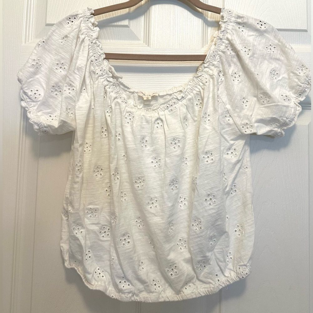 hem & thread Eyelet Crop Top